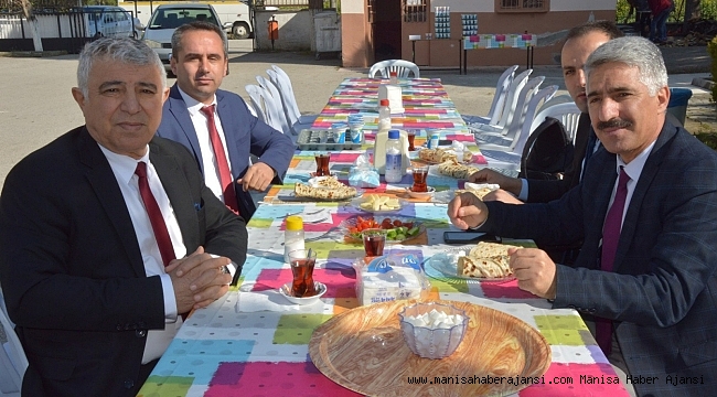 Yeniköy Atatürk İlkokulu ve Ortaokulu İçin Birlik Oldular