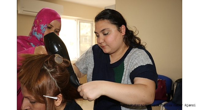 Yunusemre ile engeller kalkıyor