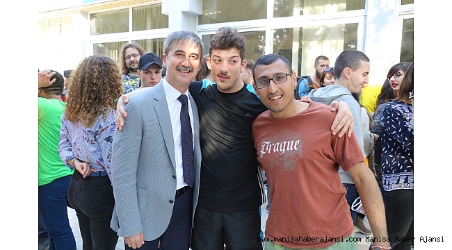 Başkan Şirin 4 ülkeden 28 öğrenciyi misafir etti