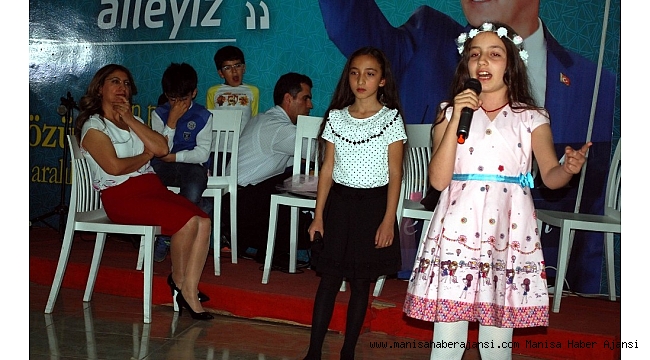 İlkokul öğrencilerinden şiir yüklü gece