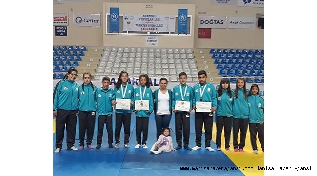 Salihlili judocular Çanakkale&#039;den derecelerle döndü