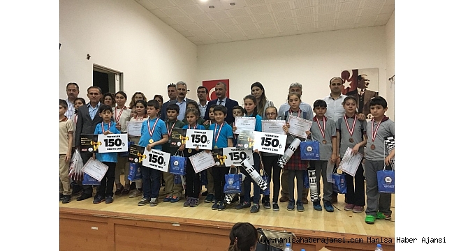 Gördesli öğrenciler bilgi yarışmasının şampiyonu oldu