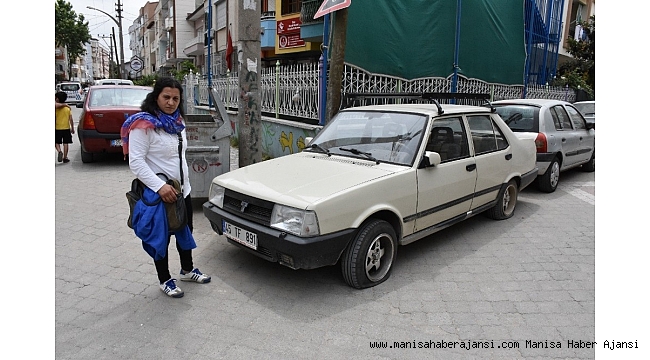 Park ettiği aracının dört lastiği kesildi