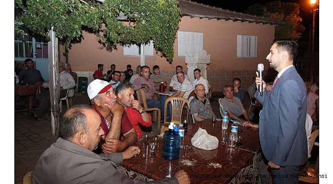 AK Parti'nin genç milletvekili adayları kapı kapı dolaşıyor