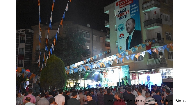 Bu ülkeyi dünyanın gelişmiş ilk 10 ekonomisi arasına sokmak gibi bir idealimiz var"