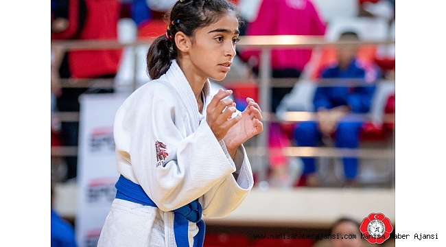 Aysun Ağdeve Yıldızlar Türkiye şampiyonu