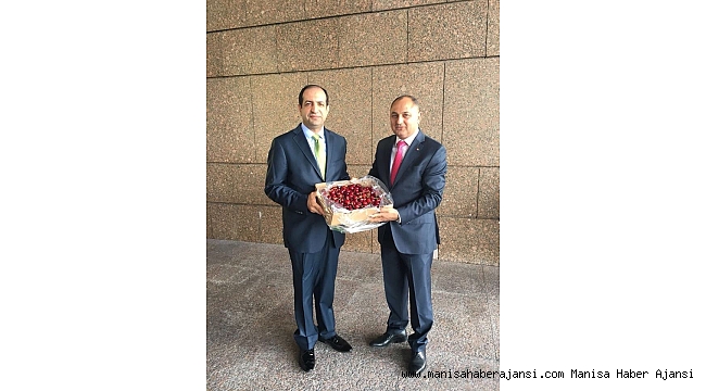 Bakan Yardımcısına Salihli kirazı