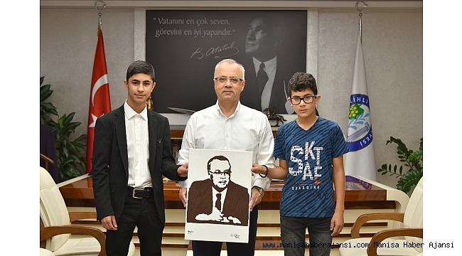 Başkan Kayda&#039;ya resim sürprizi