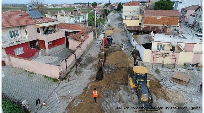 Bir yandan altyapı bir yandan dere temizliği
