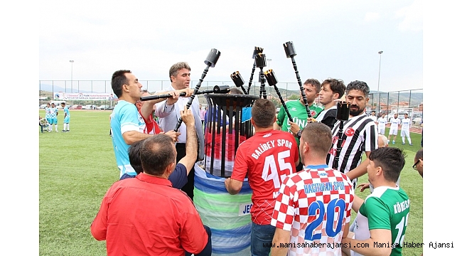 Kula&#039;da 3. futbol şöleni başladı