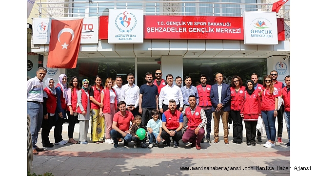 Manisa'daki gençlik merkezi gönüllüleri piknikte buluştu