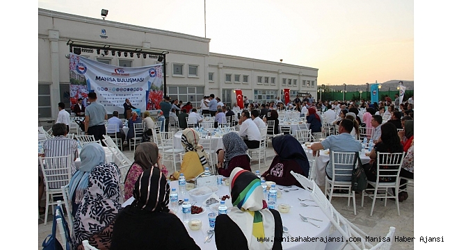 Memur-Sen üyeleriyle iftarda buluştu