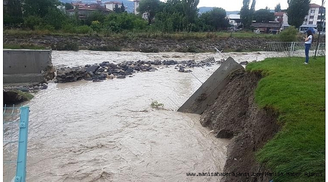 Minik Rüzgar&#039;ın tutunduğu demir korkuluk ve terliği bulundu