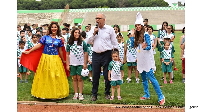 Salihli'de yaz spor okulları kapılarını açtı