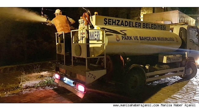 Şehzadeler&#039;de ekipler sabahın ilk ışıklarına kadar görev başında