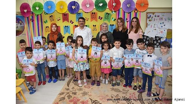 Şehzadeler&#039;in minikleri karne heyecanı yaşadı