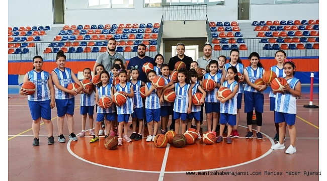 Yunusemre&#039;de basketbol kursları başladı