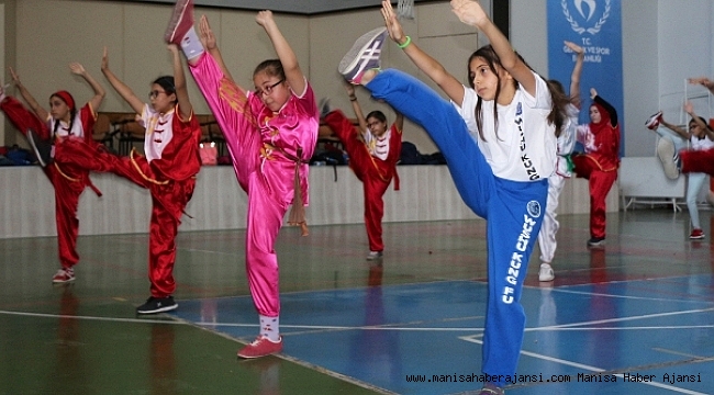 AHLAKLI, MANEVİ DEĞERLERİ GÜÇLÜ GENÇLER YETİŞİYOR