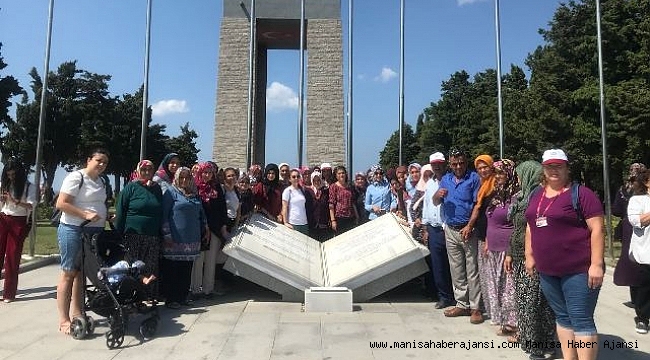 Saruhanlı Belediyesi 3 Mahalleyi Daha Çanakkale&#039;ye Götürdü
