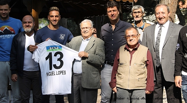 AKHİSAR SPOR&#039;DAN SÜPER HAREKET !