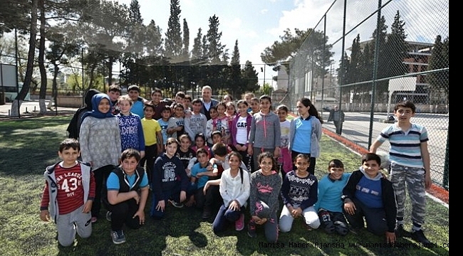 OKUL BAHÇELERİ YUNUSEMRE İLE SPOR ALANINA DÖNÜŞTÜ