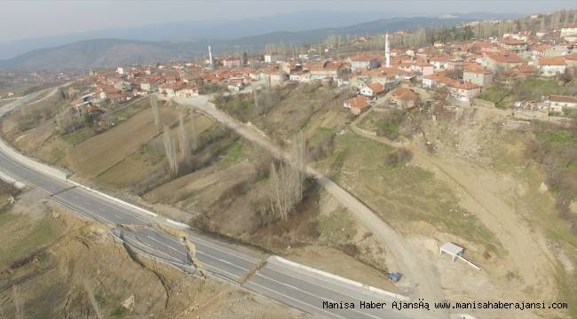 Kütahya&#039;da kara yolundaki çökme