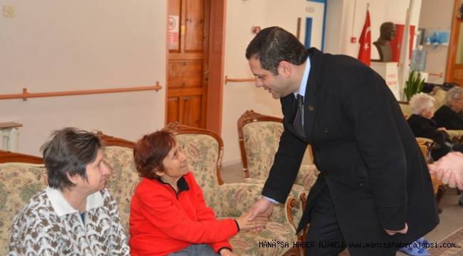 KIRALOĞLU: KADINLARIMIZ  OLMASAYDI TUFANA KAPILMIŞ NESNELER GİBİ SÜRÜKLENİRDİK