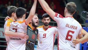 Voleybol: Efeler Ligi