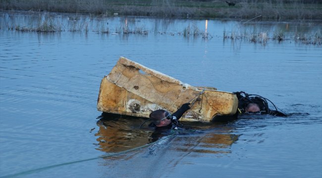 Sarnıçta mahsur kalan kedi yavrularını itfaiye kurtardı
