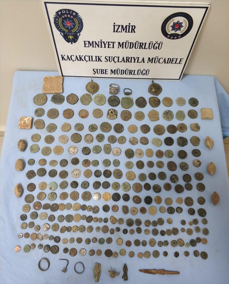 İzmir'de tarihi eser operasyonu