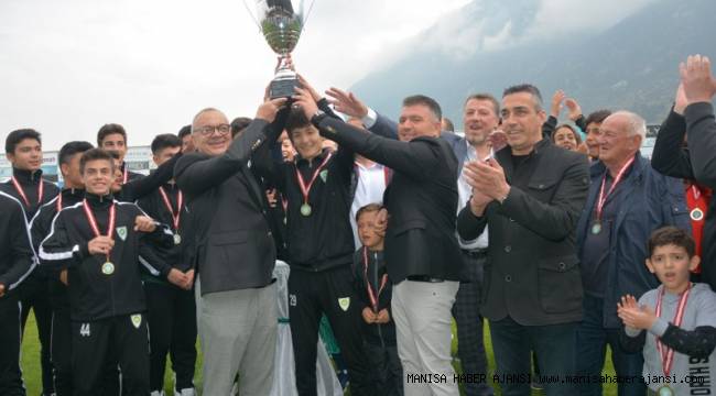 Şampiyon Kupasını Başkan Ergün’ün Elinden Aldı