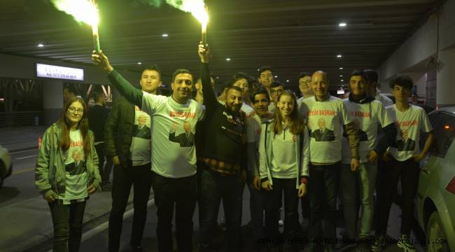 Şampiyona Görkemli Karşılama