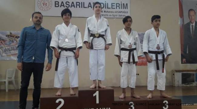 YUNUSEMRELİ JUDOCULAR MUDANYA’DAN MADALYALARLA DÖNDÜ