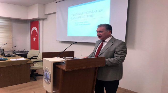 Sandıklı MYO'da turizm ve iletişim semineri