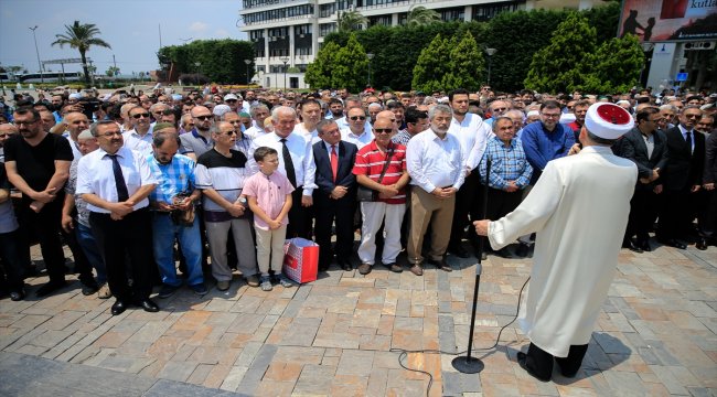 Muhammed Mursi için gıyabi cenaze namazı