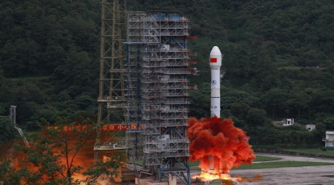 Çin, küresel navigasyon ağı BeiDou’nun son uydusunu da fırlattı