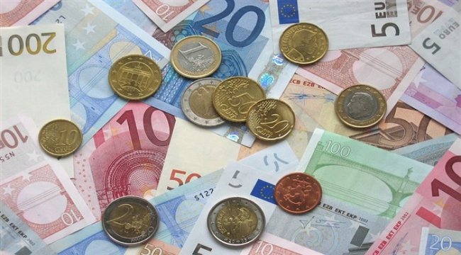 Euro bölgesi imalat PMI rakamları takip edilecek