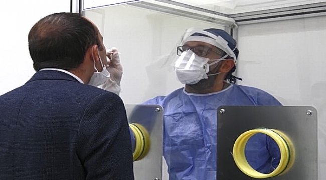 Ahmet Davutoğlu'nun Covid-19 testi pozitif çıktı