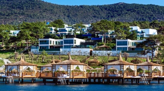 İngiliz turistler Türkiye&#039;de tatile hazırlanıyor