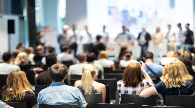 'Korona Sonrası Dünya ve Türkiye' teması