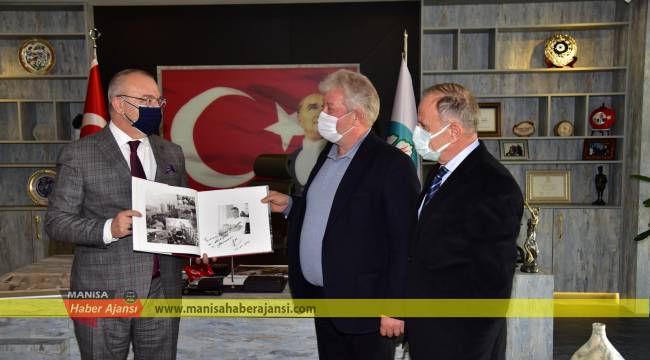 Rus sanatçıdan Başkan Ergün'e ziyaret