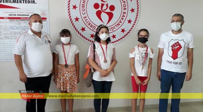 KÜÇÜK DEHALILARDAN 7 MADALYA