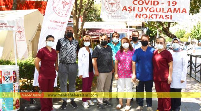 Manisa aşılamada yüzde 75’i geçti mavi oldu