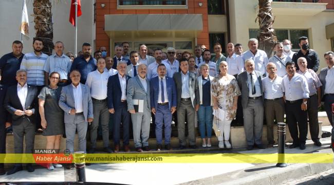 Üzüm üreticisini özel sektörün insafına terk etmeyin