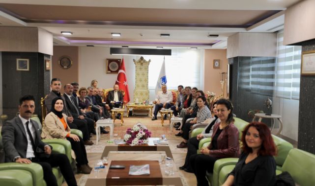 Manisa Hemşehri Kültürleri Dayanışma Derneğinden  Başkan Çerçi&#039;ye ziyaret