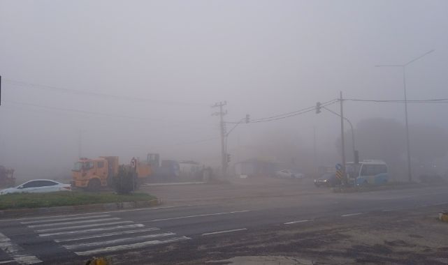 Manisa&#039;da Sis Etkisini Göstermeye Devam Ediyor