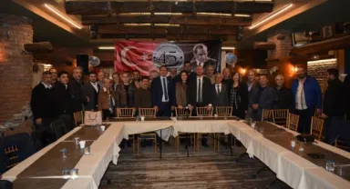 Manisa Dostlar Meclisi'nde Demokrat Parti Belediye Başkan Adayları Buluşması