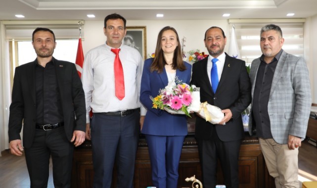 Sağlam: Gülşah Durbay Başkanımızın Her Zaman Manisalılar İçin Doğru İşlerde Yanında Olacağız