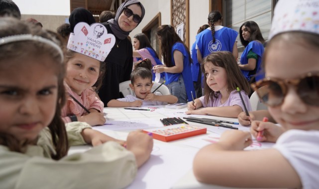 Yunusemre&#039;de 23 Nisan Coşkuyla Kutlandı: Çocuklar Hem Eğlendi Hem Öğrendi