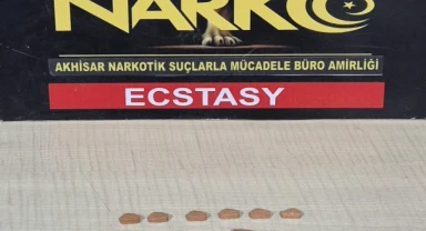 Akhisar’da Uyuşturucu Operasyonu: 9 Adet Ecstasy Ele Geçirildi